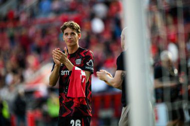 Thủ môn xuất sắc nhất năm Bundesliga Vòng 33 2024/2025: Lukas Hrádecký